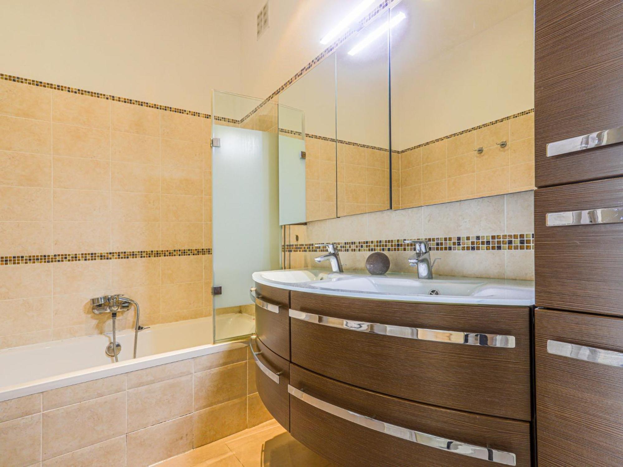 Le Victor Hugo By Interhome Appartement *
